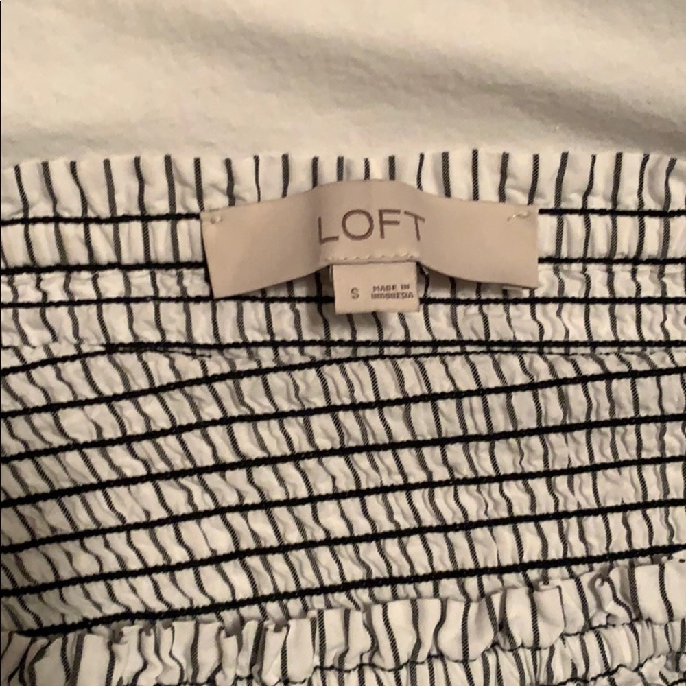 LOFT off the shoulder top - Picture 4 of 4